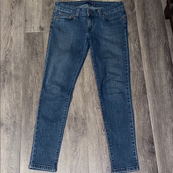 Size 5 Levi jeans - Picture 5 of 5